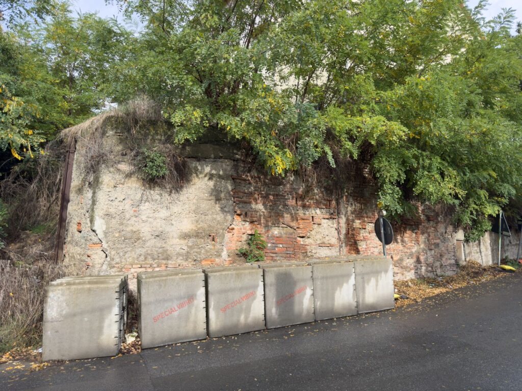 Muro crollato in Via Salaiola: emessa ordinanza per i lavori di ripristino