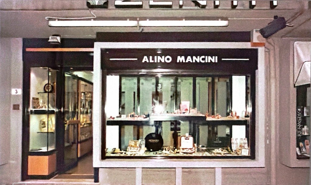Un simbolo di Empoli compie 50 anni: la gioielleria Alino Mancini festeggia il suo mezzo secolo.