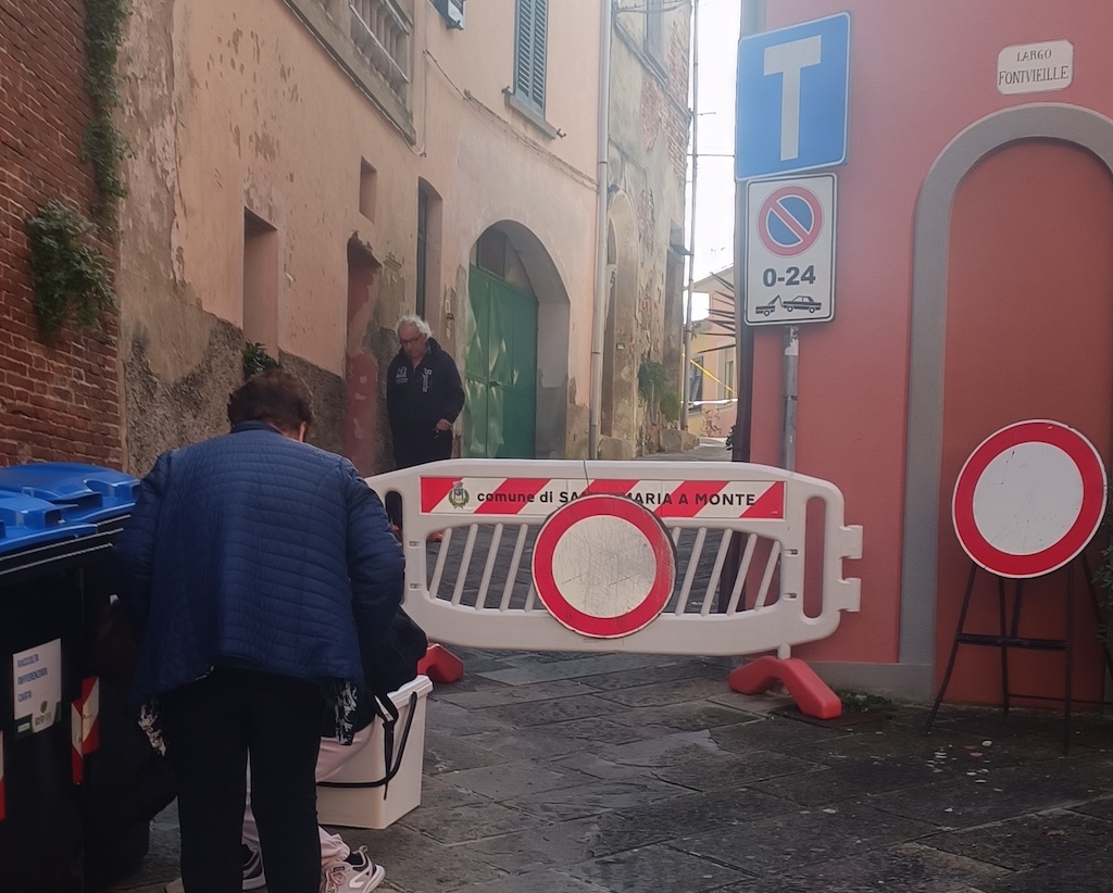 Casa pericolante a Santa Maria a Monte, Vanni: "Consiglio comunale all'aperto"