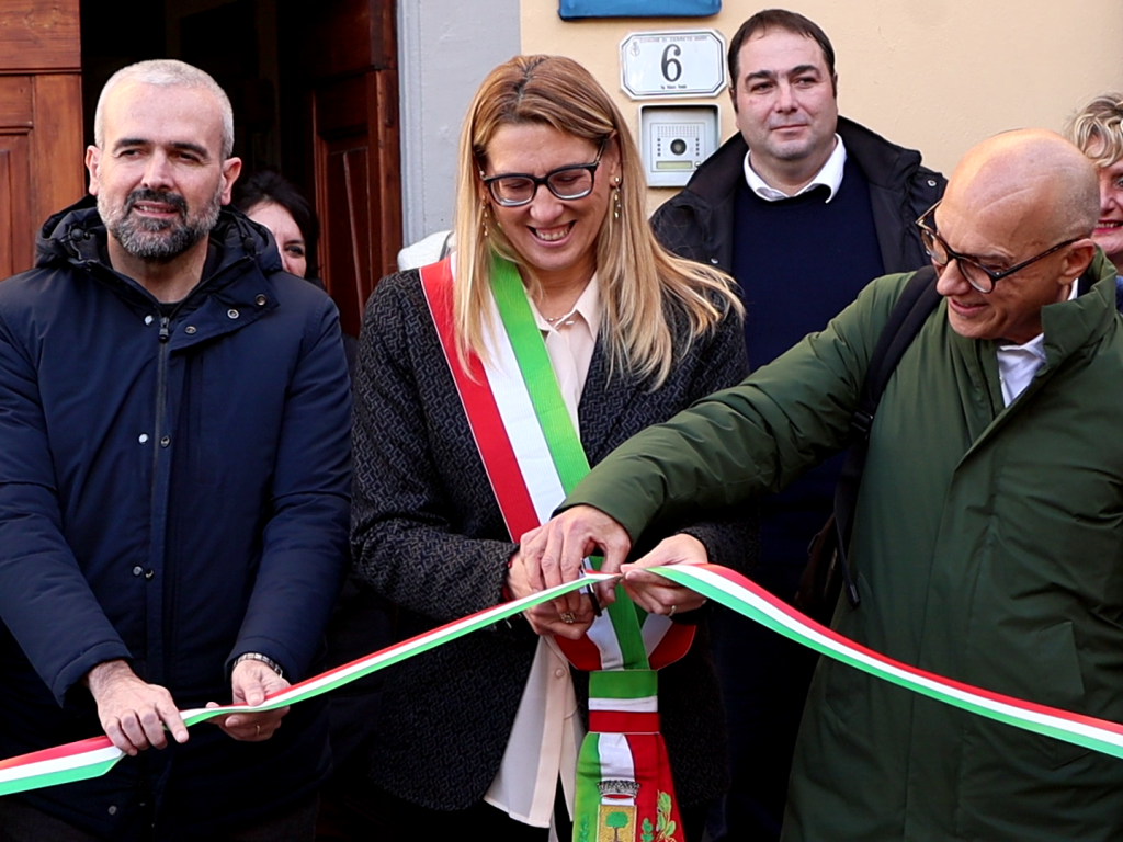 Cerreto Guidi inaugura l'Archivio Storico Comunale 'Giovanni Micheli'. Rossetti: "Un patrimonio di conoscenza ora accessibile a tutti."