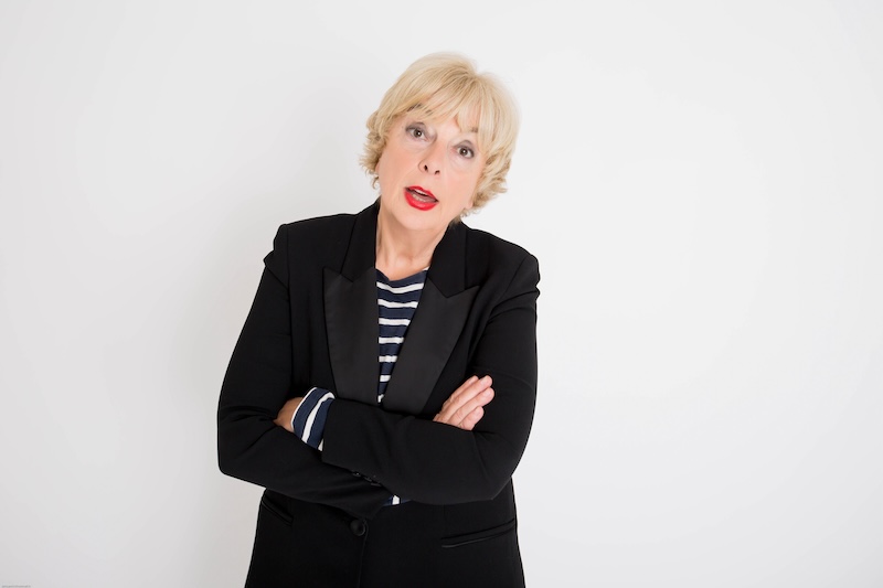 Donne sul red carpet: le provocazioni, la comicità e l'ironia di Katia Beni in un formato inedito