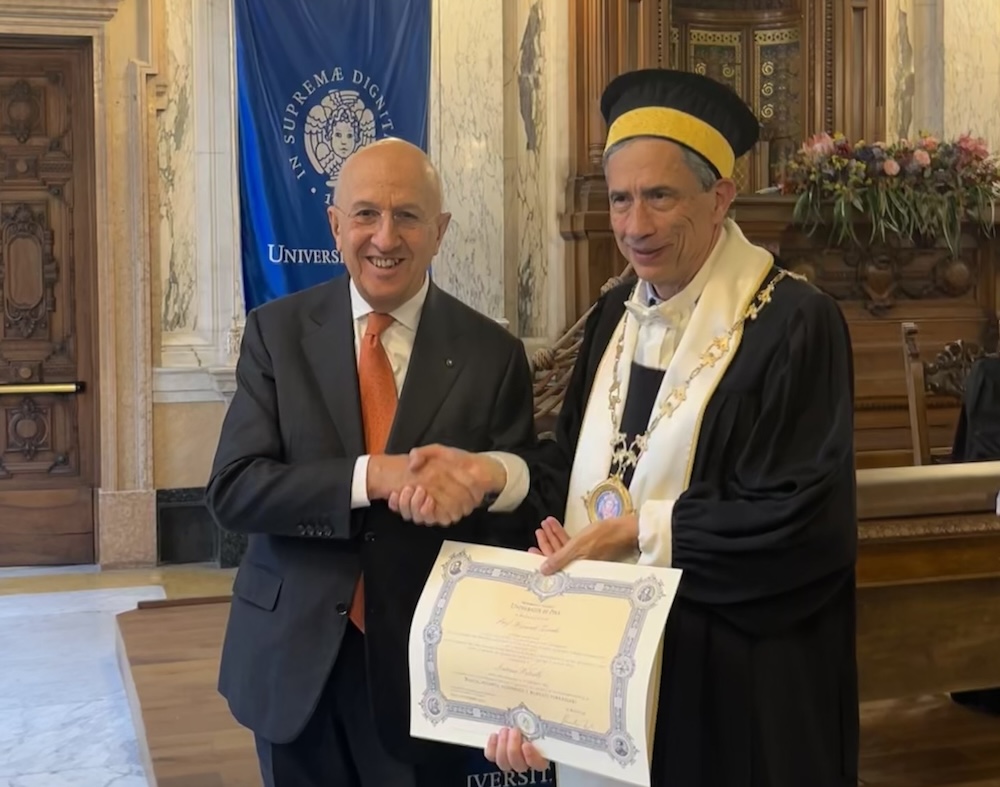 L'Università di Pisa attribuisce la laurea magistrale honoris causa ad Antonio Patuelli, presidente dell'Associazione Bancaria Italiana.