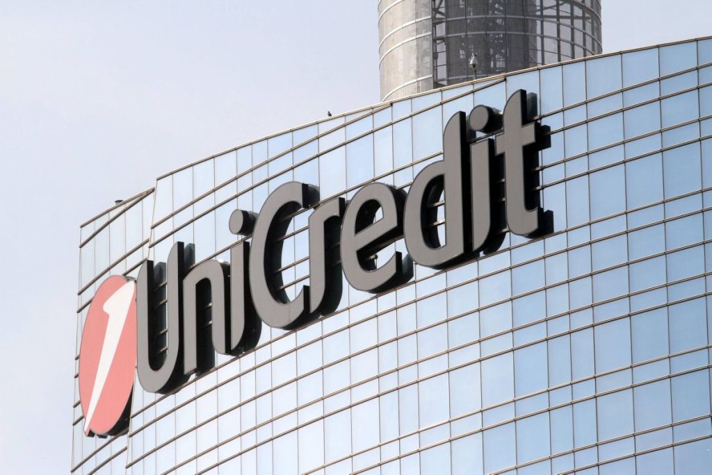 UniCredit e IvyDecarb Collaborano per Decarbonizzare il Settore Tessile Italiano