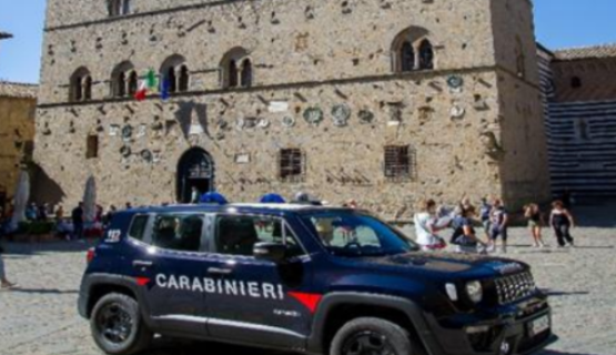 Volterra, arrestato un giovane per violenza e minacce alla ex compagna