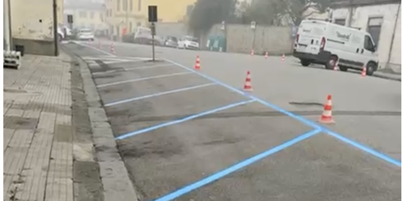 Mugello: Borgo S. Lorenzo - Caos in Piazza del Mercato: Commercianti Furiosi per i Lavori Stradali in Pieno Giorno