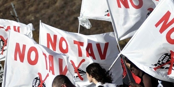 Firenze, Comitato No Tav: "Aumentano le preoccupazioni per i danni causati dal tunnel Tav"