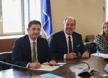 Accordo tra JTI e Ministero dell'Agricoltura per la filiera del tabacco