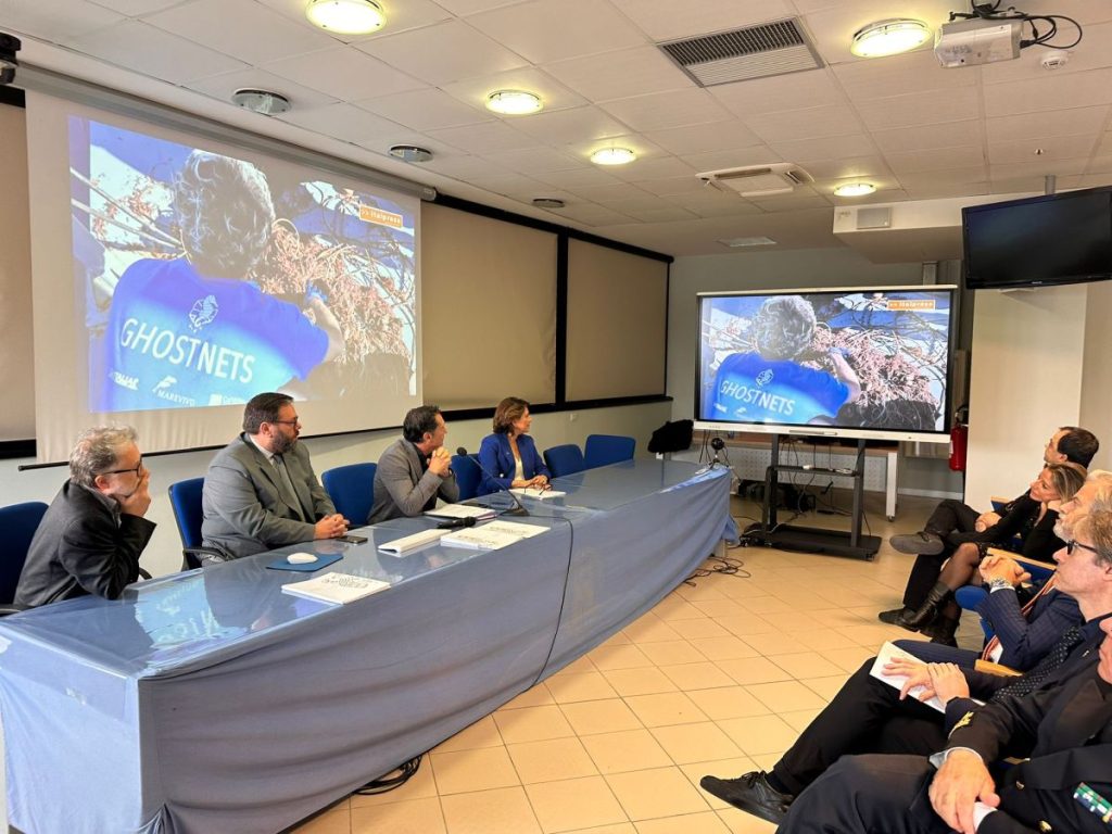 Dal mare all'energia: con "Green Plasma", le reti fantasma si trasformano in risorsa.