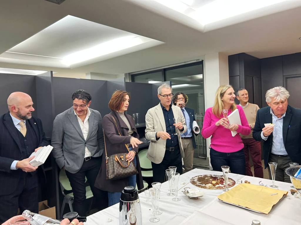 A.C.C.E.V.E.: Dibattito su abusivismo, esclusive e pari opportunità nella sala affollata di Empoli