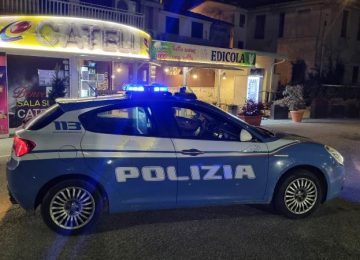 Aggredito da un gruppo nel centro storico di Lucca: un giovane ricoverato in ospedale