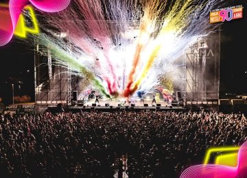 Capodanno a Lucca: Musica in Piazza Santa Maria con "Voglio tornare agli anni '90"