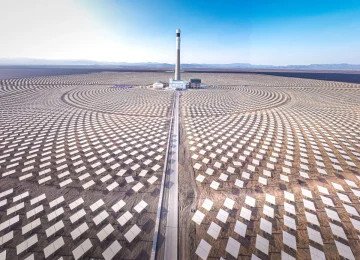 Cina mira a 15 GW di solare termico entro il 2030, secondo Italpress
