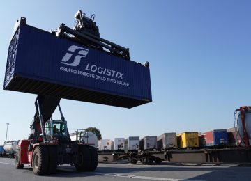 FS Logistix è la prima in UE a ottenere la certificazione del Carbon Footprint per il trasporto merci.