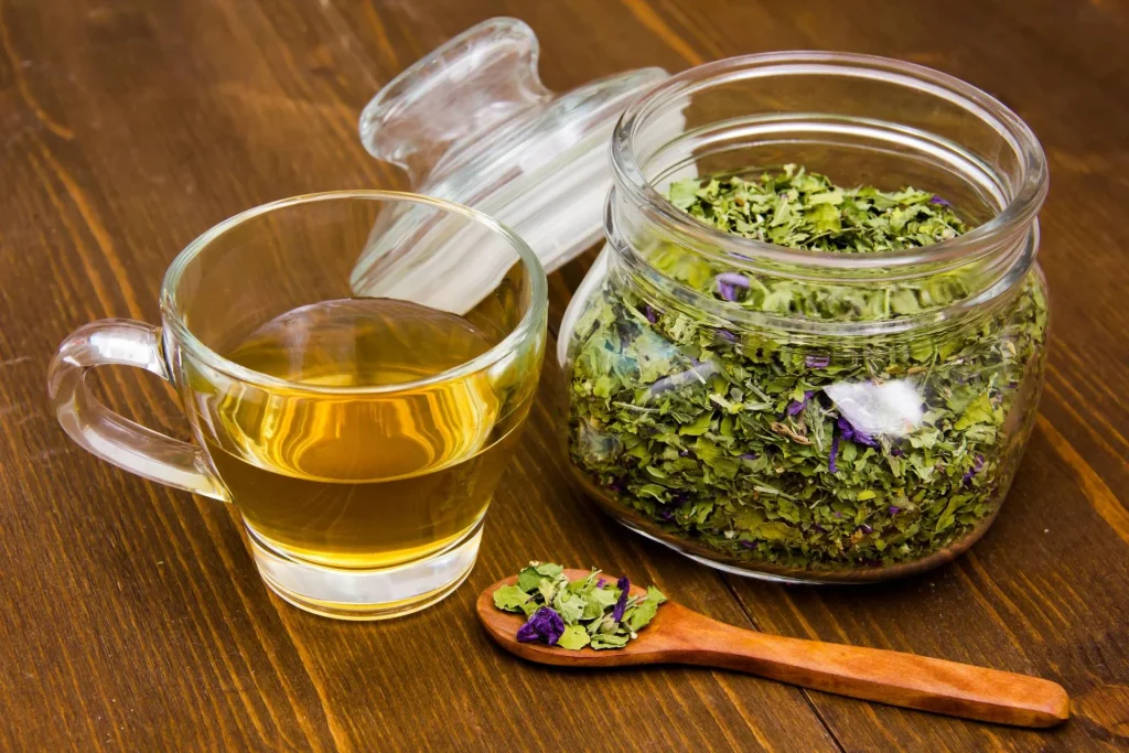 Finocchi e tisane: un aiuto per ridurre i danni