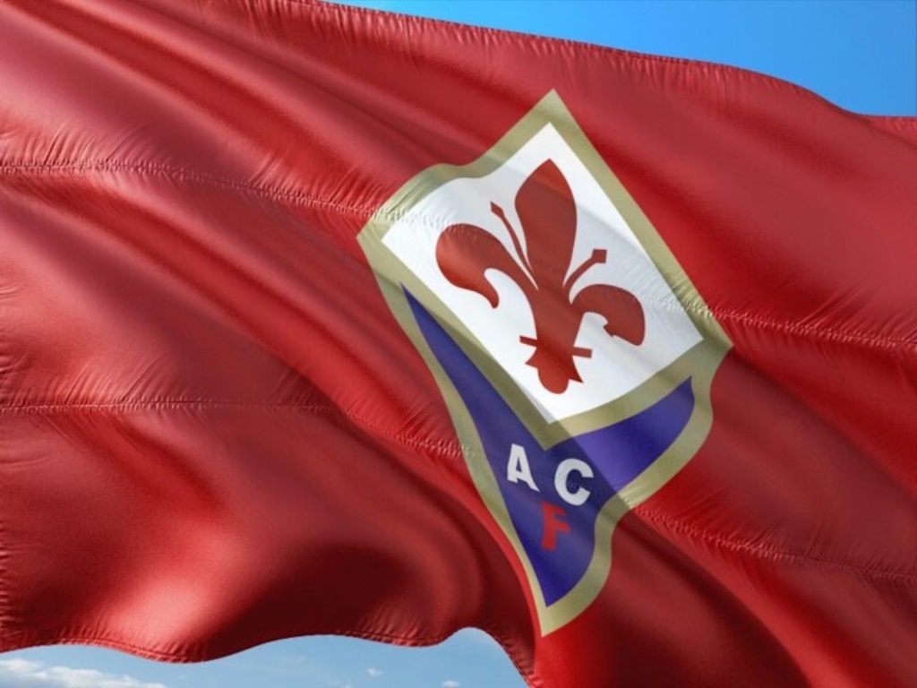 Fiorentina, minacce sui social ai calciatori: ultimi in classifica e clima teso