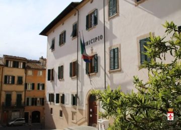 Gli orari degli uffici comunali di Castelfiorentino per le festività