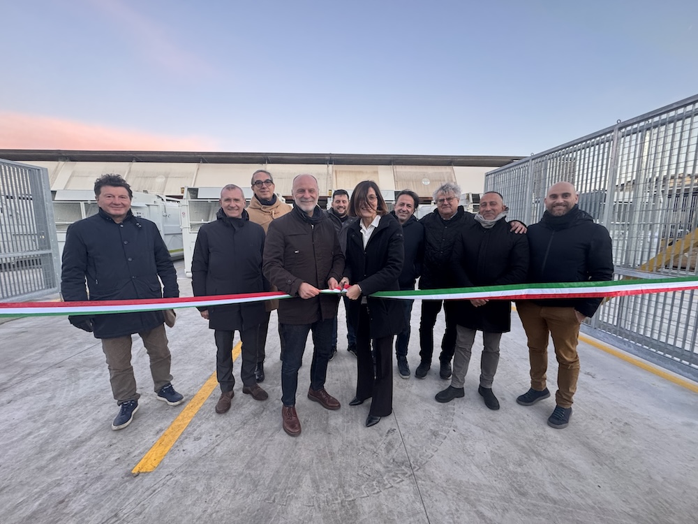 Inaugurata la nuova isola ecologica al Mercafir: "Puntiamo a incrementare ulteriormente la raccolta differenziata, già sopra il 76%"
