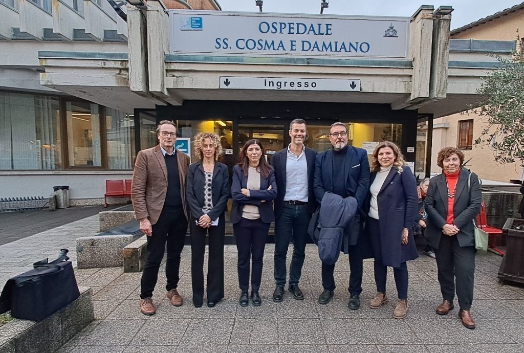 L'Assessora Monni e la Direzione Aziendale ASL in visita agli ospedali di Prato e Pescia e alla Casa di Comunità di Quarrata