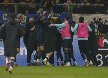 Lazio Eroica: Vince a Parma Nonostante il Gol a 9! - Agenzia di Stampa Italpress