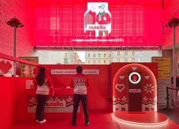 Nutella: un’installazione a Roma Termini celebra il valore della convivialità con le persone care