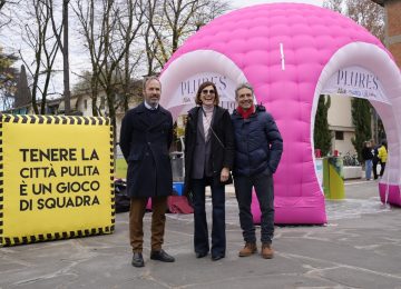 Rifiuti abbandonati: 300 segnalazioni settimanali. Plures Alia, Comune di Firenze e Quartiere 4 uniti per informare.
