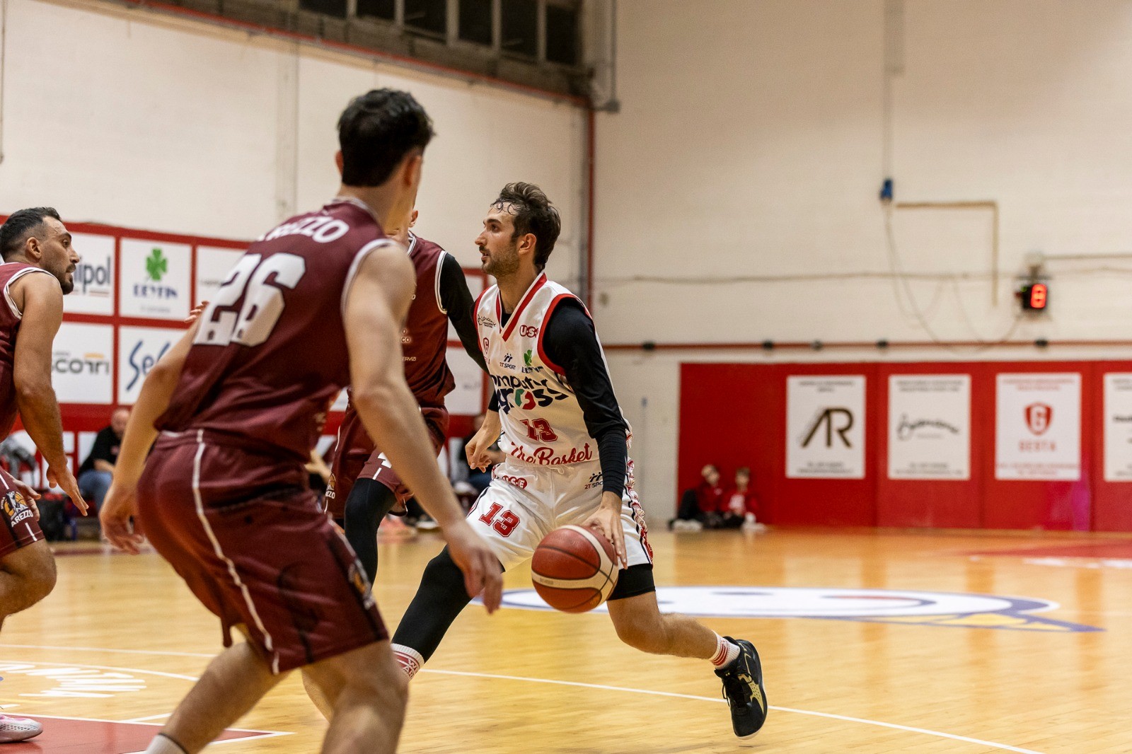 Sakellariou spinge l'Use Computer Gross: successo contro Arezzo
