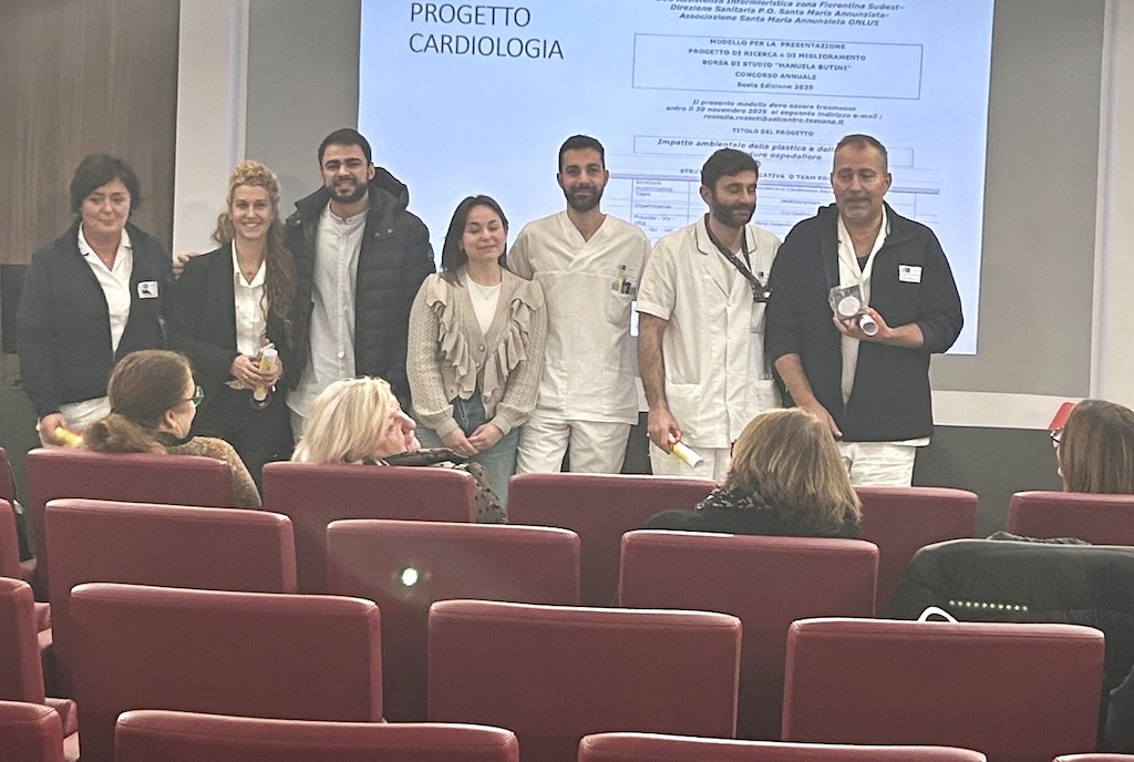 Santa Maria Annunziata: concorso e borsa di studio per un Natale dei ricordi