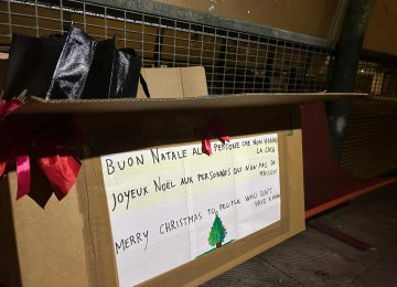 Un dono per i senza fissa dimora: il gesto natalizio di Pontedera