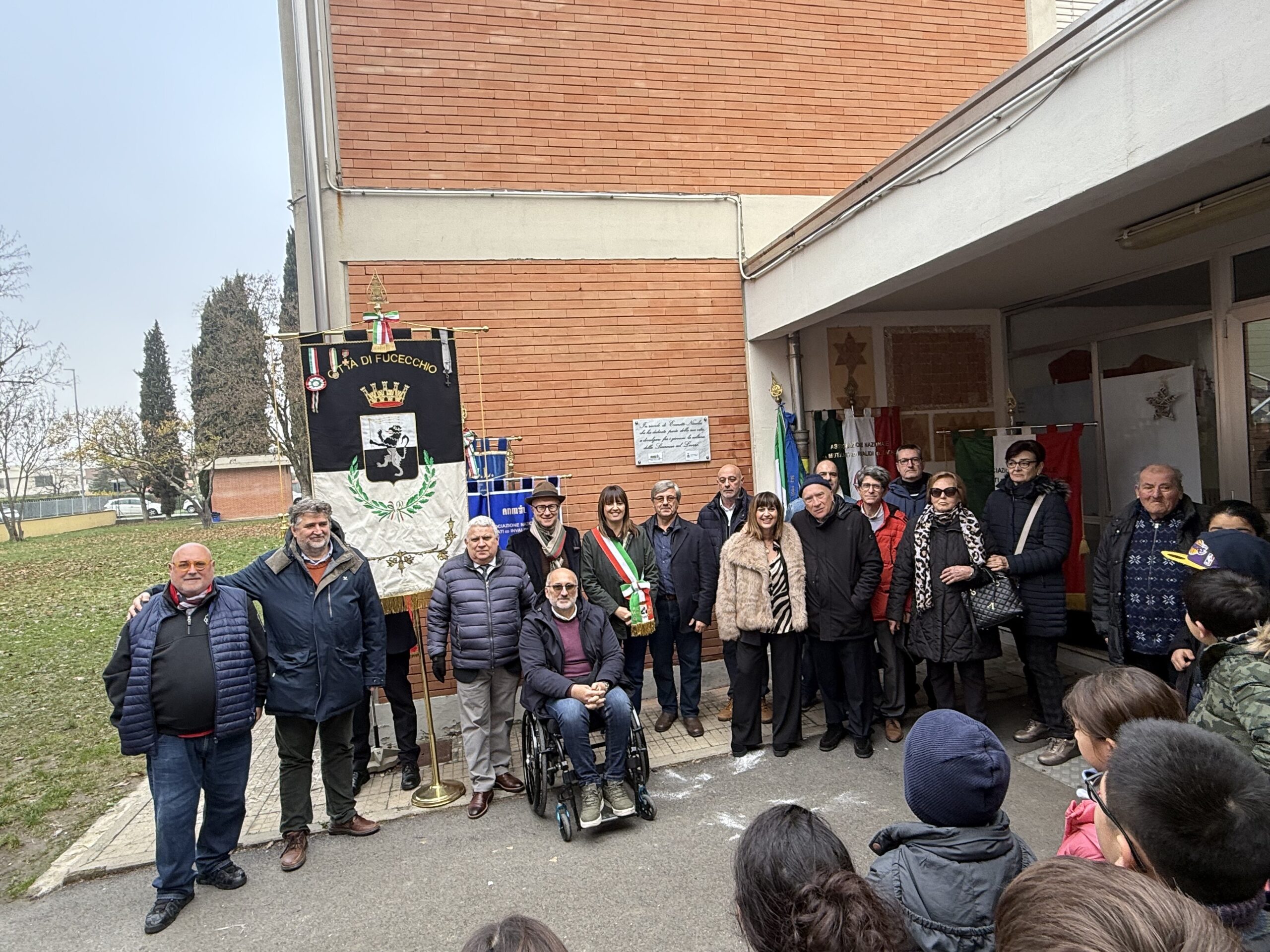 Una targa per Evaretto Niccolai alla scuola Checchi di Fucecchio