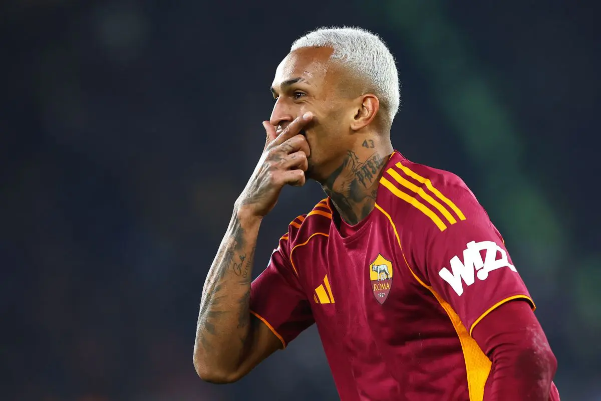 Wesley-Gol: La Roma Trionfa 1-0 sul Como all'Olimpico - Agenzia di Stampa Italpress
