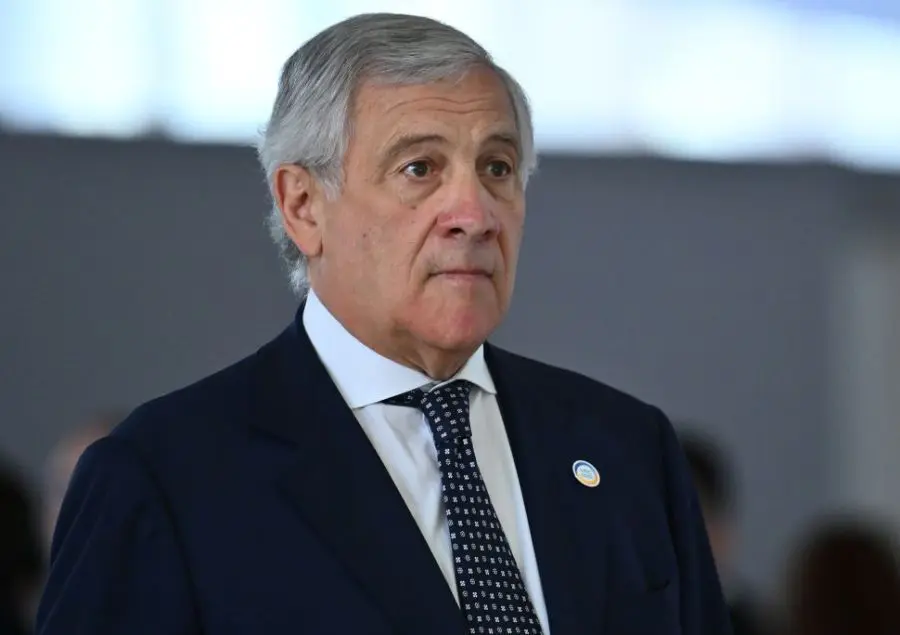 Tajani: "Rafforzare il sistema di difesa UE come strategia per la pace"
