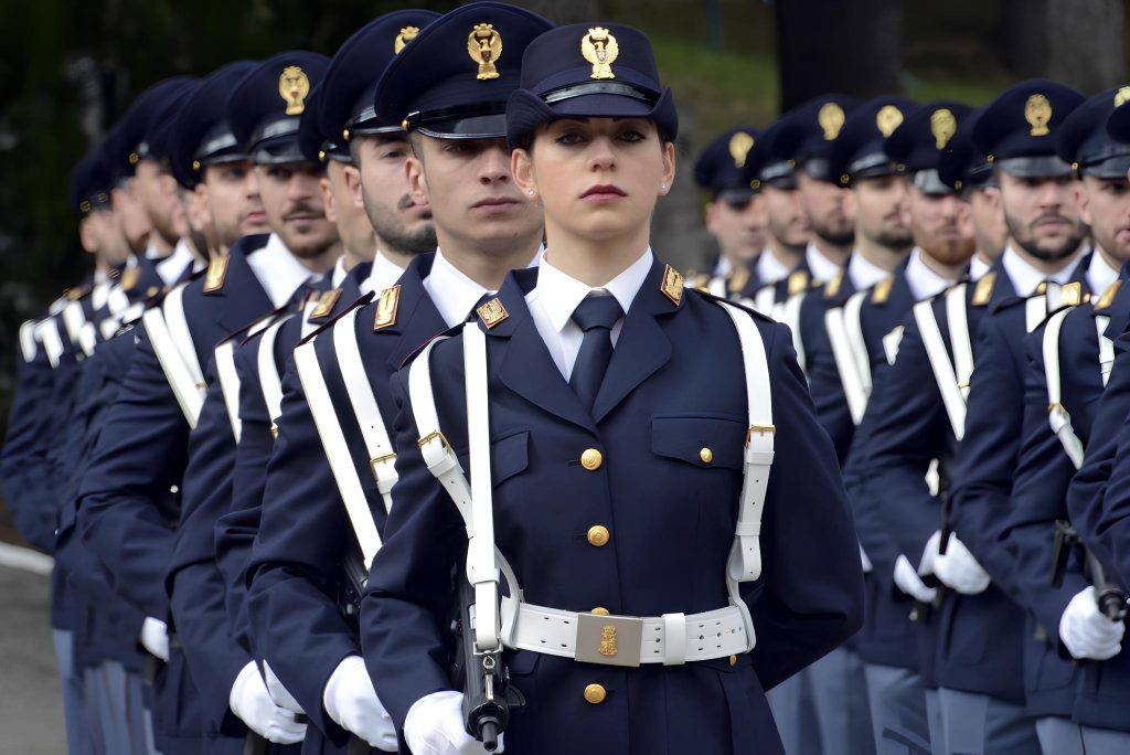 3.500 nuovi agenti di polizia inizieranno il servizio a gennaio.