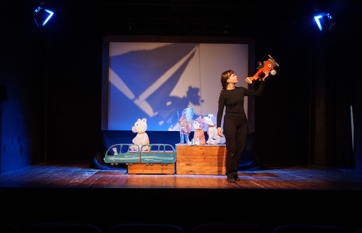 Al Teatro Pacini di Fucecchio arriva 'L'Avventura della Freccia Azzurra'
