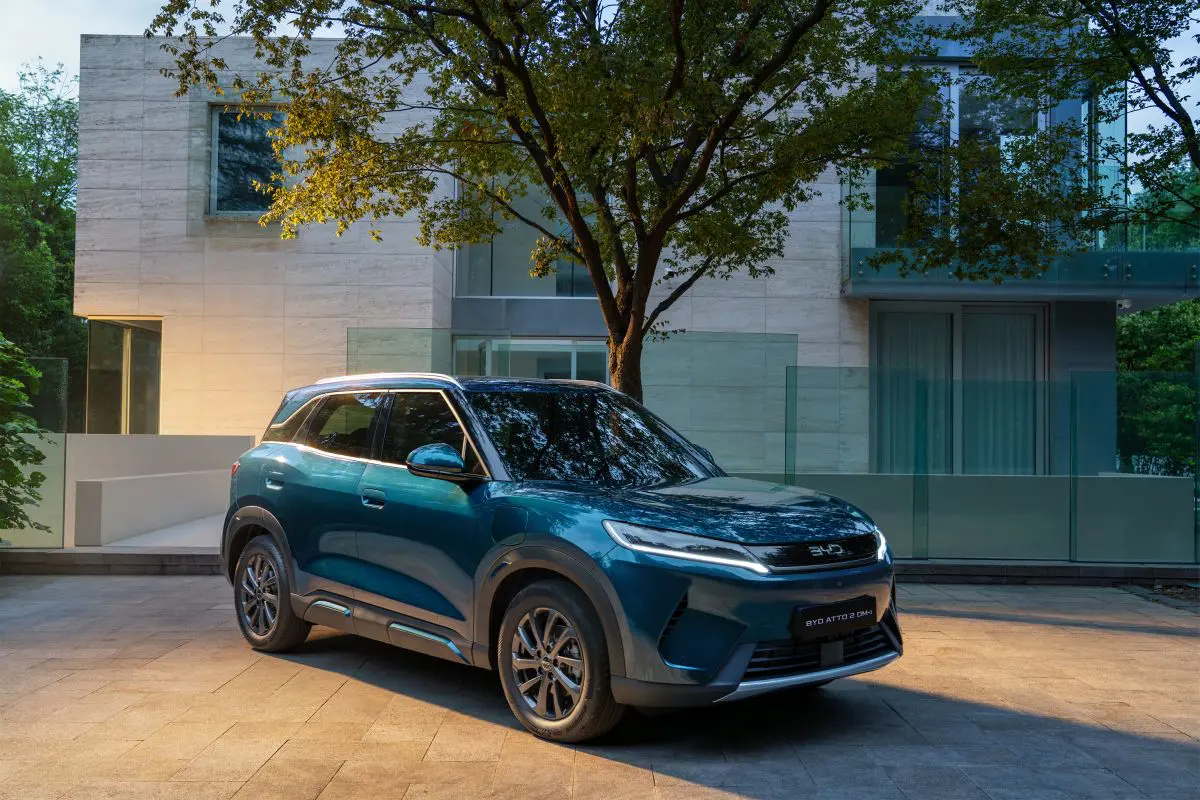 BYD segna risultati record a dicembre 2025 con una quota del 3,1%