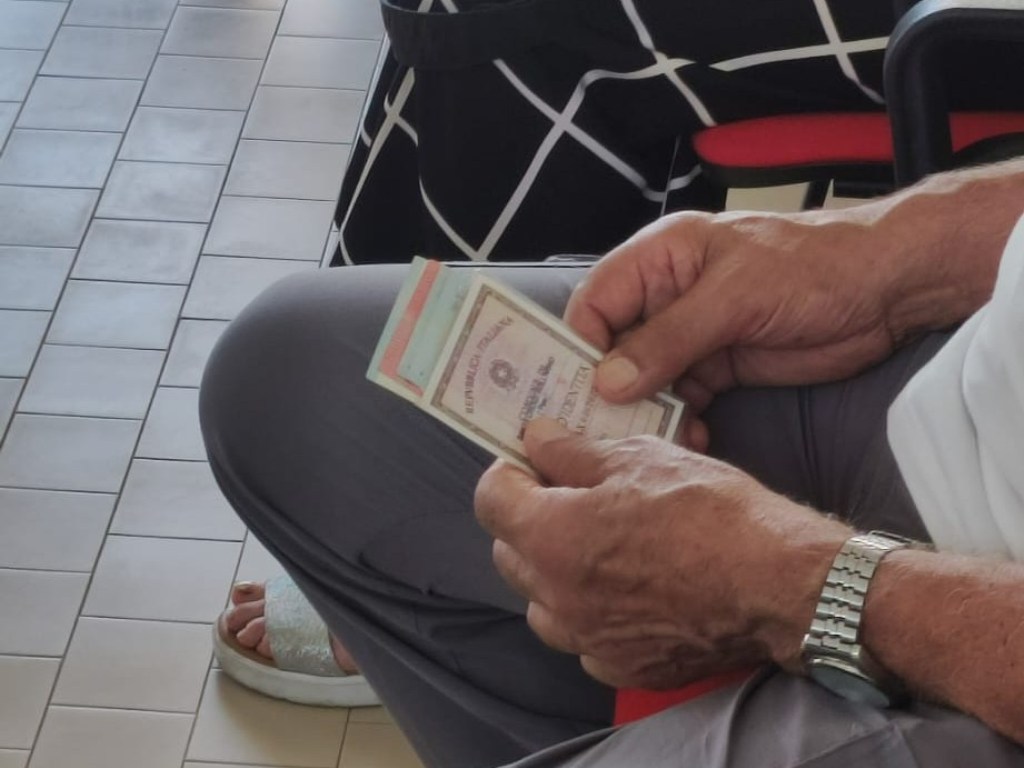 Carta d'identità, addio alla versione cartacea: come sostituirla a Fucecchio