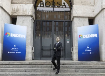 Dedem: Le cabine fototessera diventano punti di servizio per i cittadini