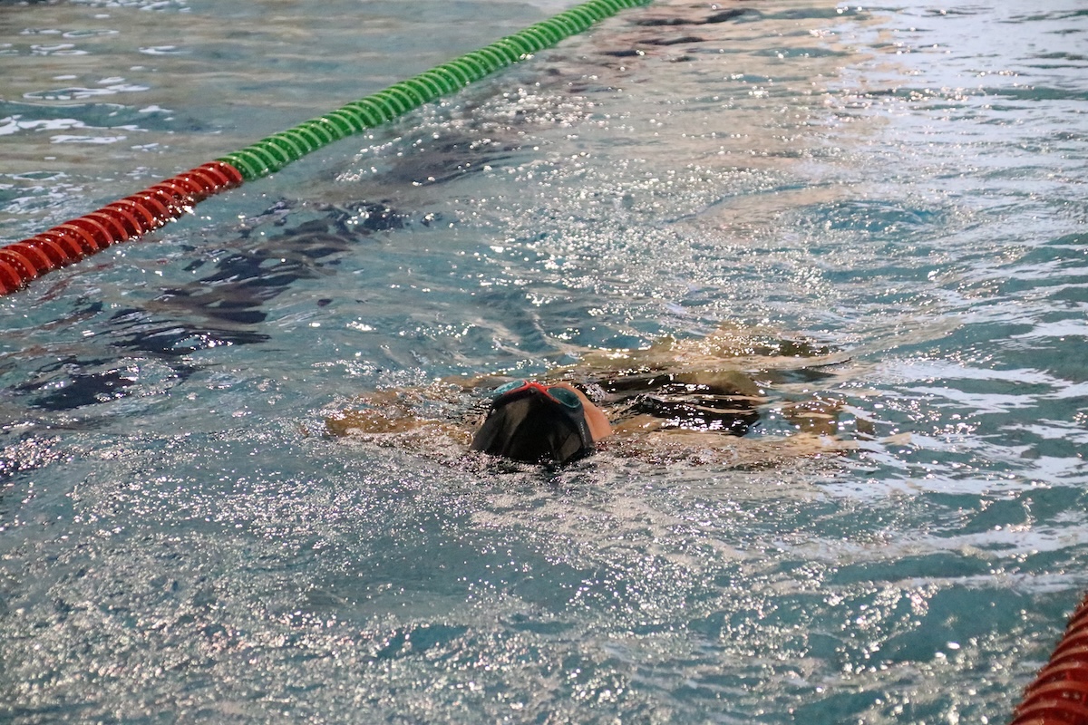 Dieci anni di Aquateam: Le atlete e gli atleti raccontano "Il nuoto ci rende liberi"