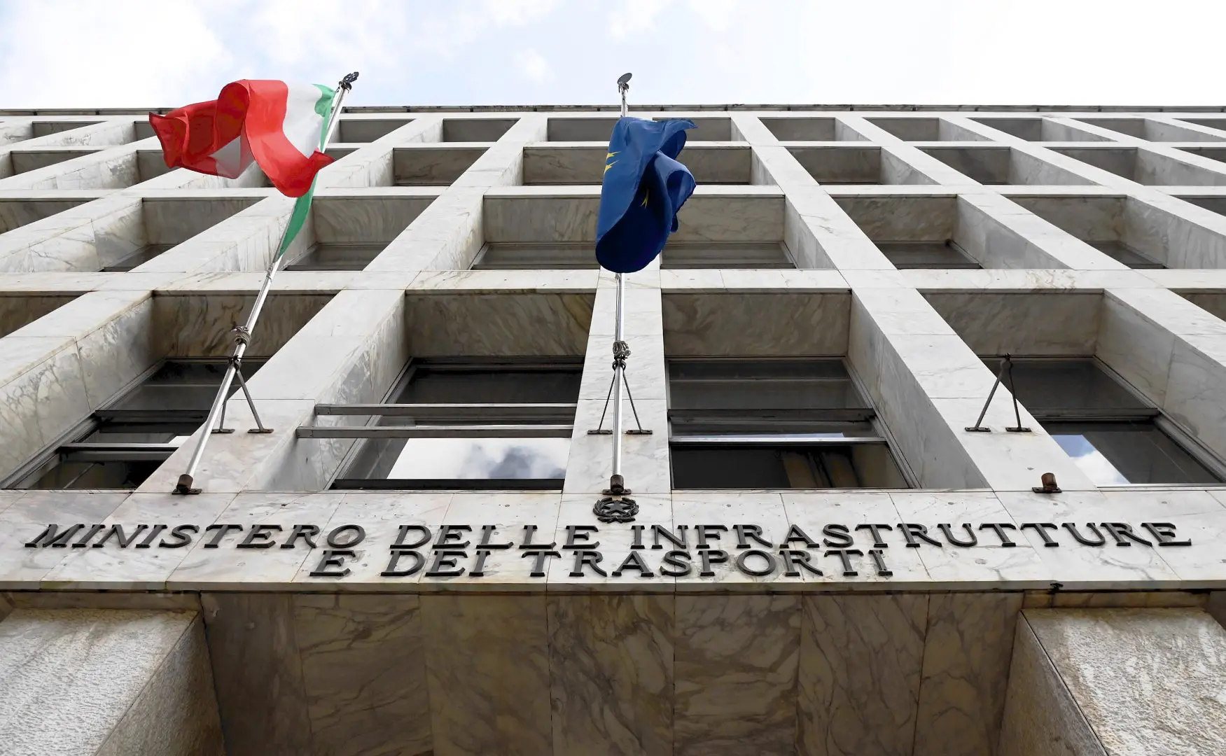 Il MIT aggiorna le direttive di cybersecurity per navi, porti e impianti