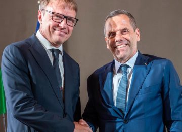 Inps e Vitale: 'Le filiere agricole diventano più forti con il lavoro regolare'