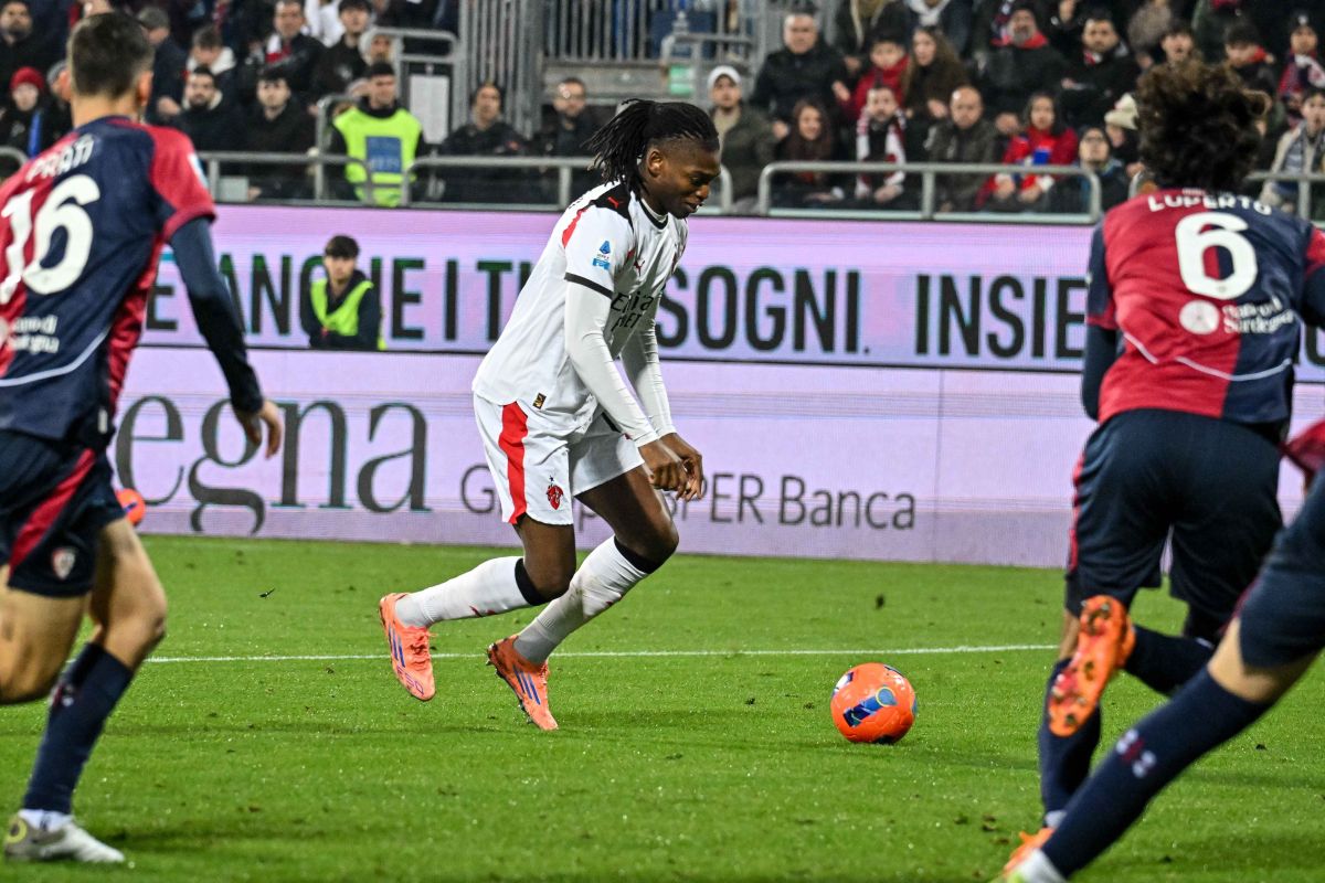 Leao Segna, il Milan si Impone 1-0 a Cagliari - Agenzia di Stampa Italpress