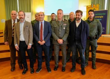 Rifiuti e scarti tessili: controlli specifici nelle aziende del Pratese