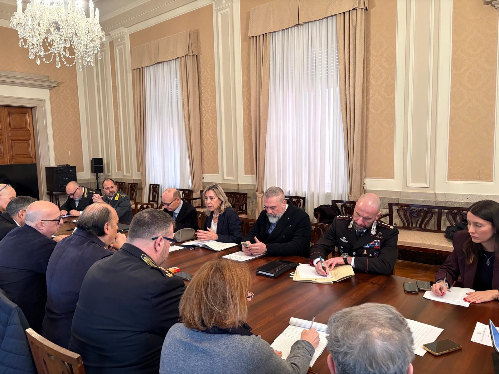 Sicurezza nei locali pubblici a Gorizia: incontro in prefettura su controlli e prevenzione