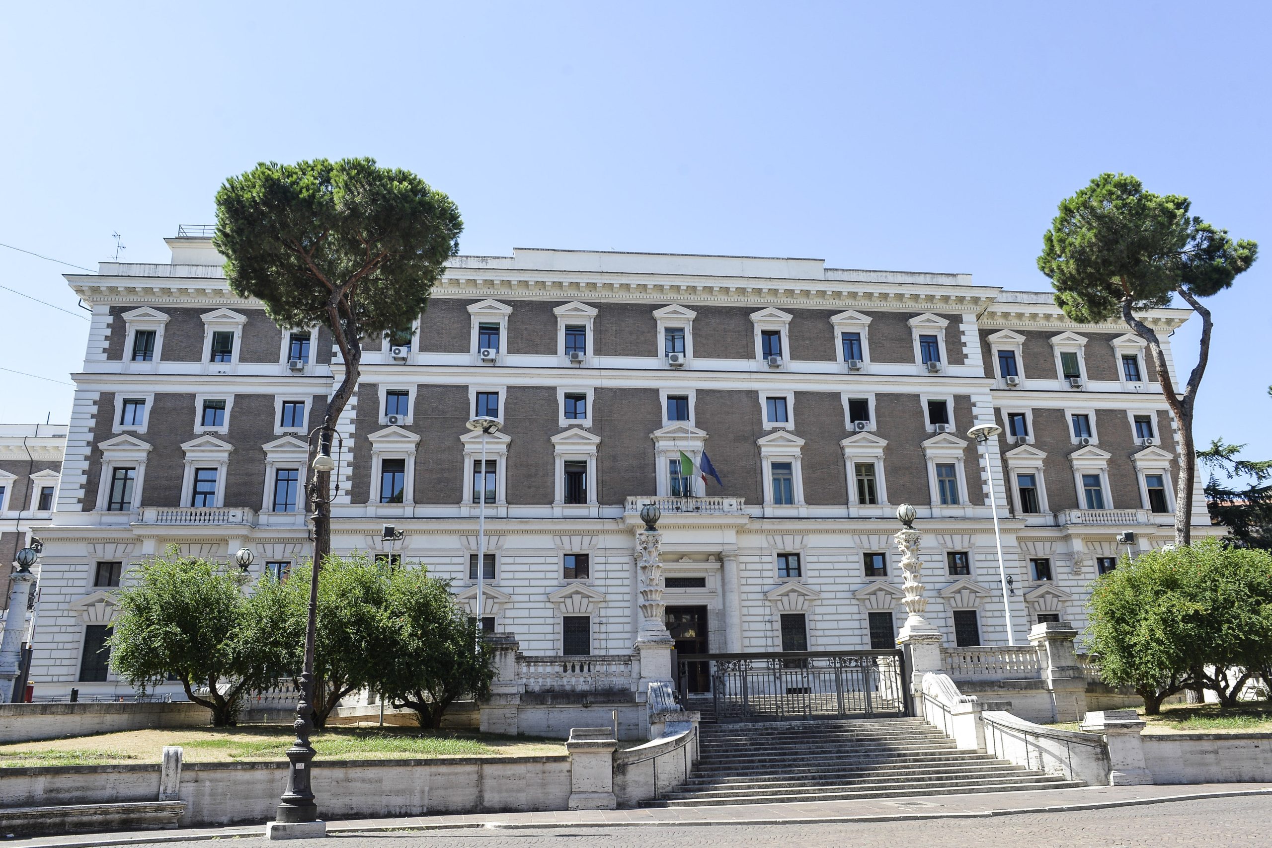 Sicurezza: nel 2025 calo di omicidi e femminicidi