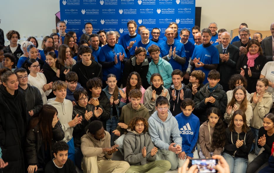 Stellantis Philanthropy Rinnova il Suo Impegno per le Collaborazioni con le Comunità Locali