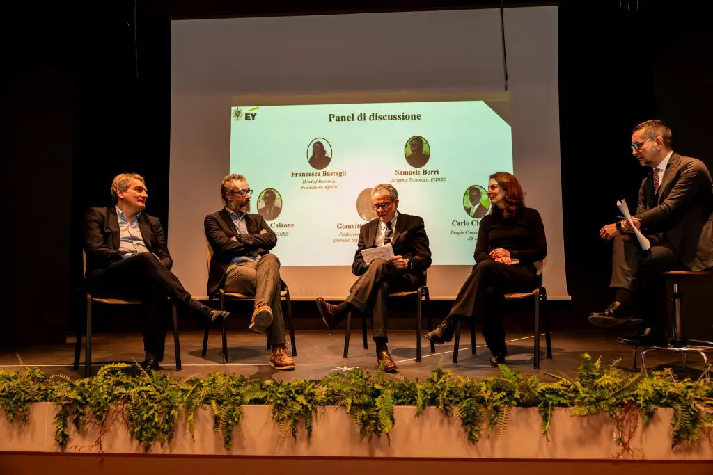 "Studiare Sofocle a Roma: La Prima Sperimentazione EY-Istituto Santa Maria" - Agenzia di Stampa Italpress