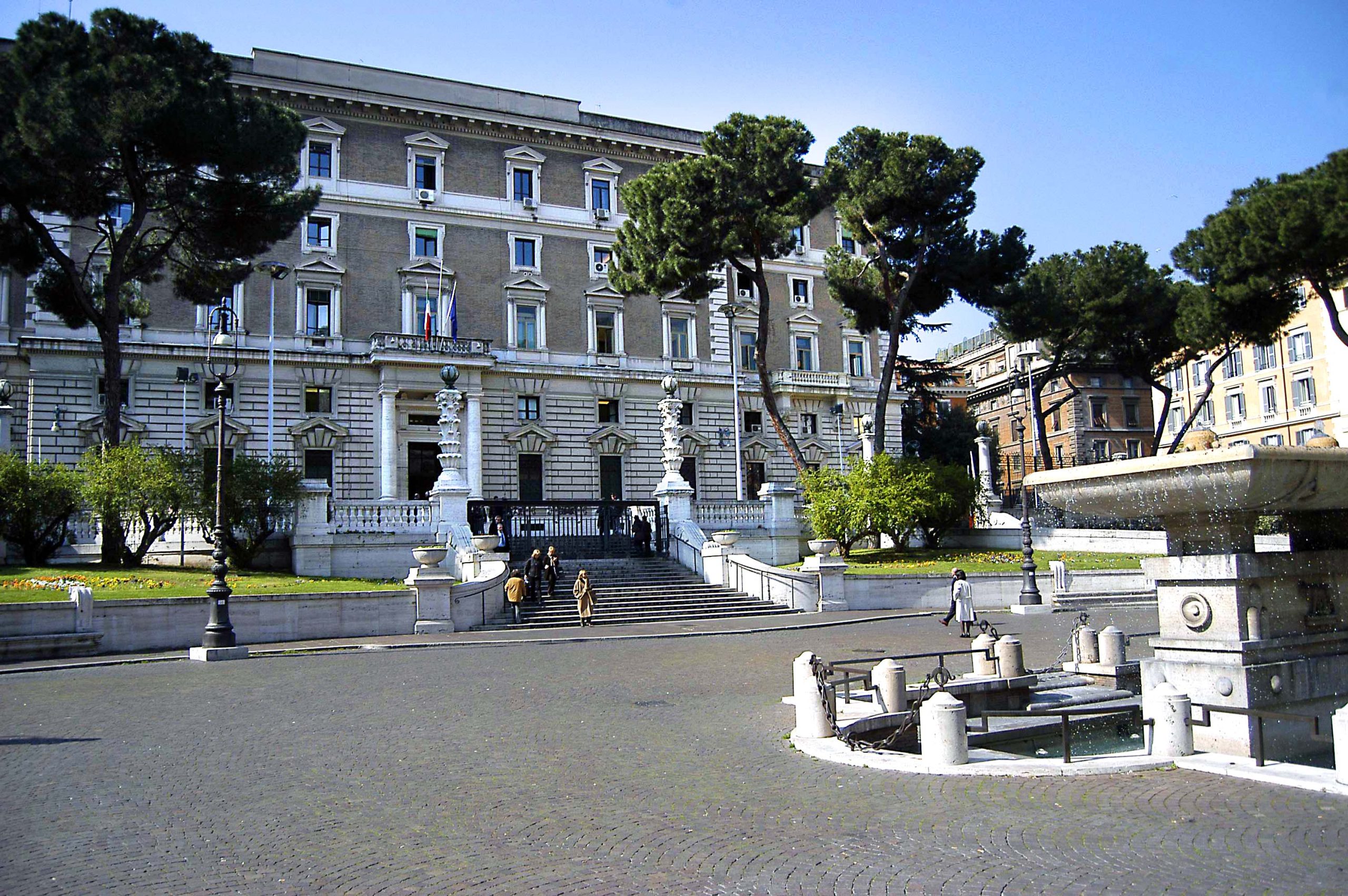 Viminale: Intensificati i controlli e la vigilanza sui locali di pubblico spettacolo