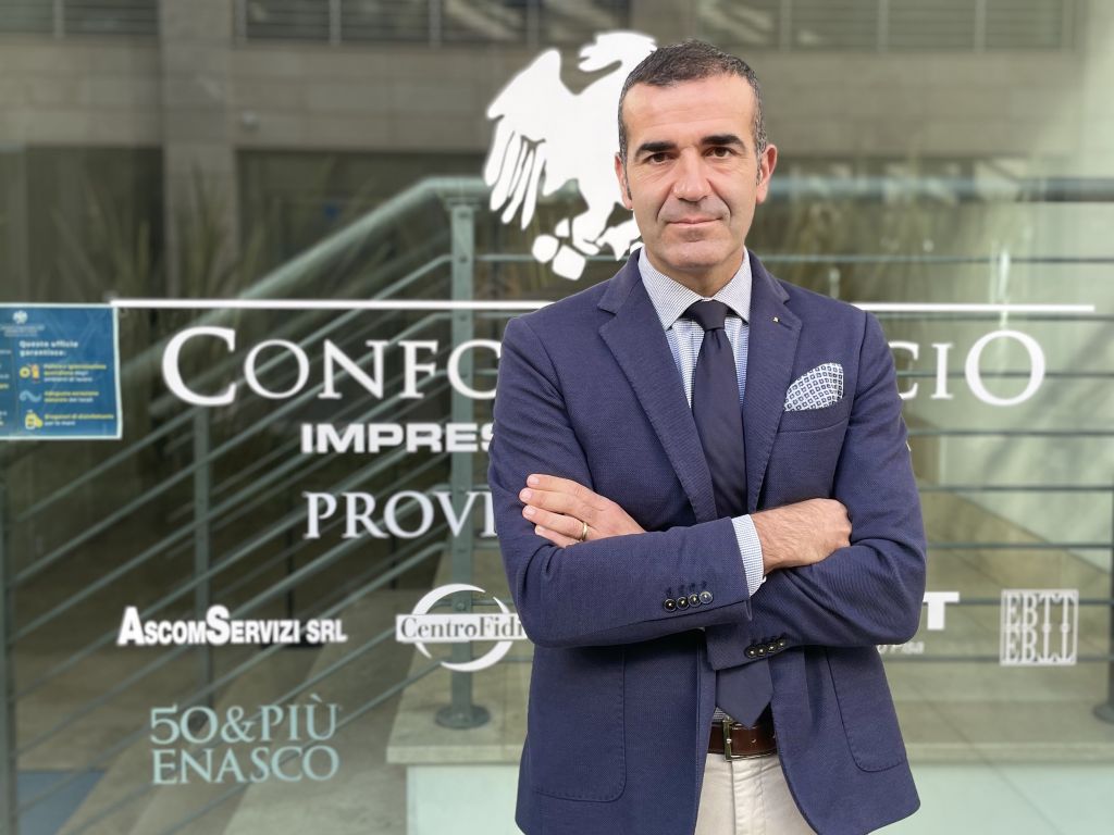 Voli Business e Grandi Spese per Sviluppare il Territorio