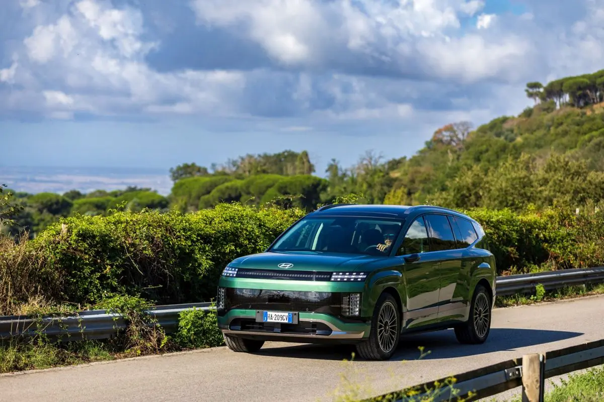 Hyundai IONIQ 9 riceve i massimi riconoscimenti per la sicurezza a livello globale