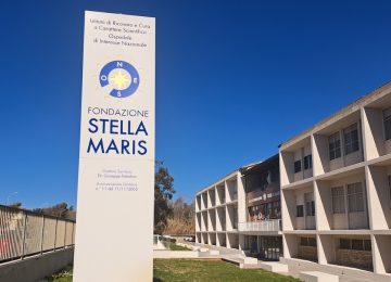 rewrite this title Giovane ricercatrice di Stella Maris vince un bando Telethonin Italian