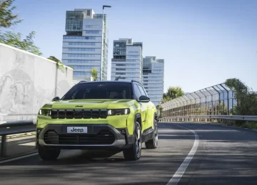 Jeep Compass: Debutta in Italia tra Ibrido ed Elettrico